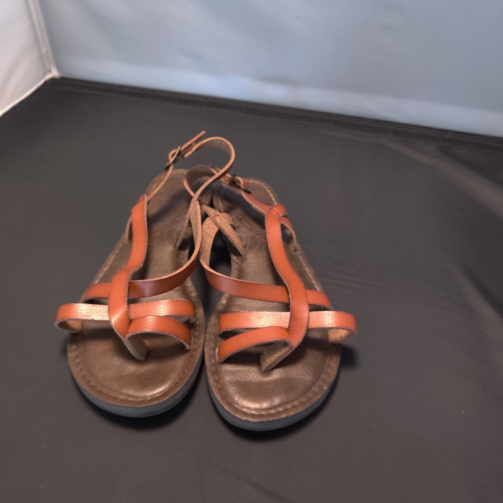 Girls sandals